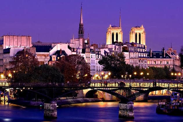 Book a French language course and enjoy Paris