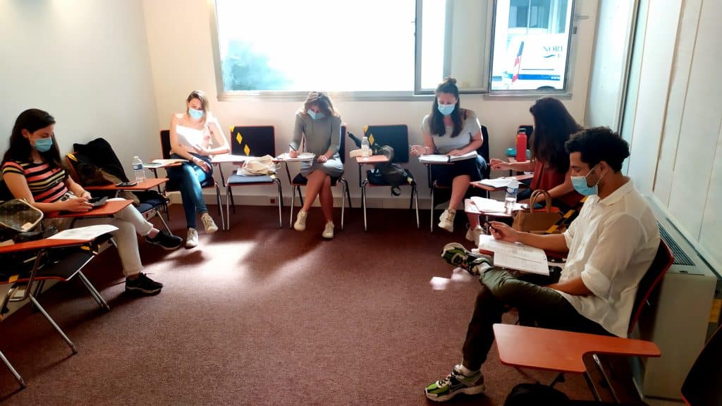 Adult French course in Paris, in France