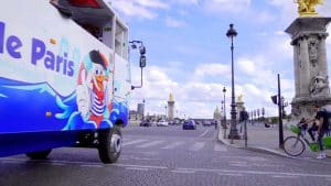 Etudiants ACCORD à Paris: visitez la capitale en bus amphibie