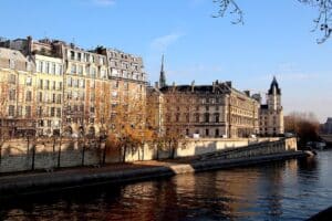 School language stays in France, in Paris