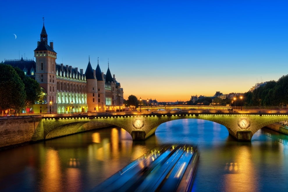 Immersion culturelle à Paris pour étudiants étrangers