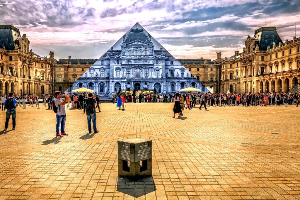 Introducing… the Louvre Museum
